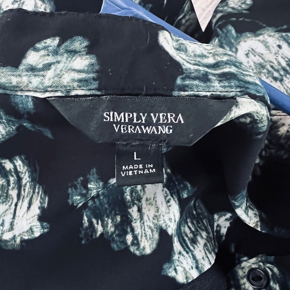 Simply Vera Vera Wang Batik Style Short Sleeve Women’s Blouse. Size Large. - Picture 5 of 5